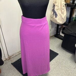 Elegant Pink Midi Skirt